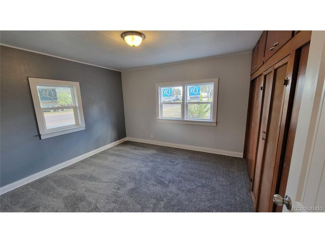 221 Spruce St, Julesburg, CO 80737