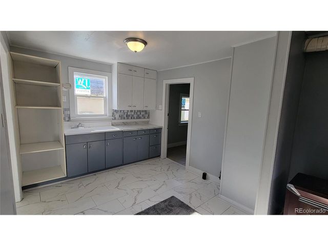 221 Spruce St, Julesburg, CO 80737