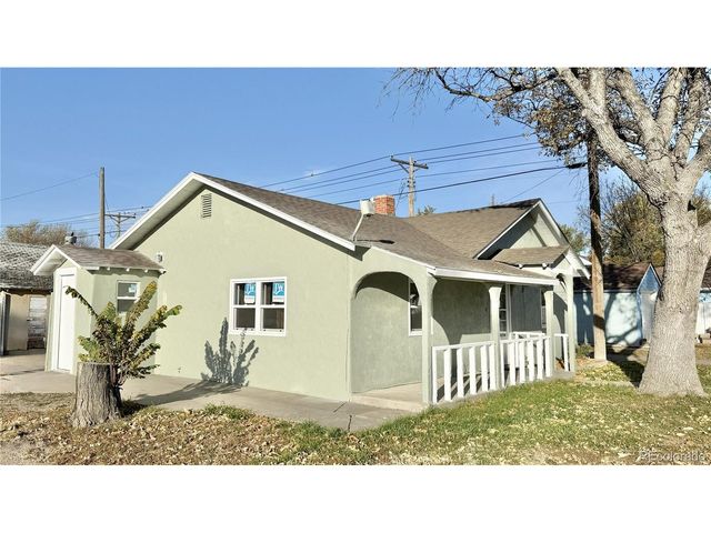 221 Spruce St, Julesburg, CO 80737