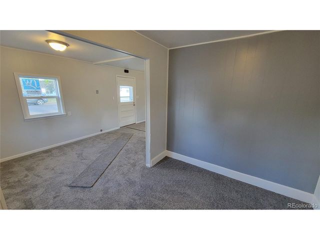 221 Spruce St, Julesburg, CO 80737