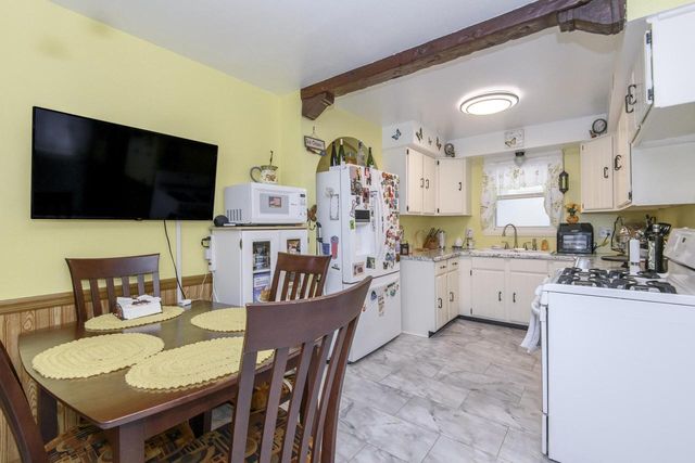 3758 E Barnard AVENUE, Cudahy, WI 53110