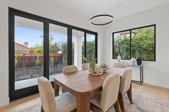 10468 S Stelling Road, Cupertino, CA 95014