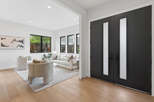 10468 S Stelling Road, Cupertino, CA 95014