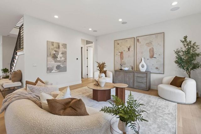 10468 S Stelling Road, Cupertino, CA 95014