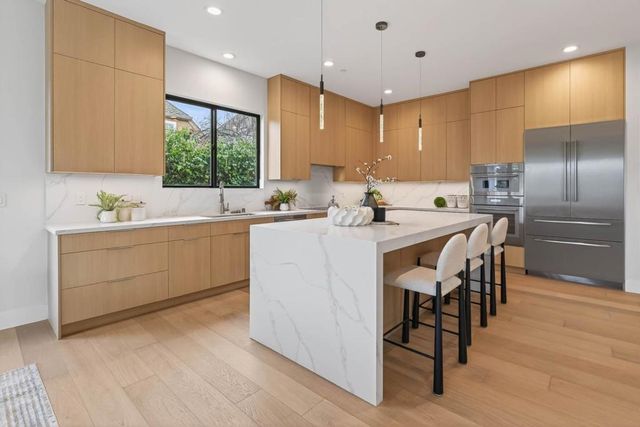 10468 S Stelling Road, Cupertino, CA 95014