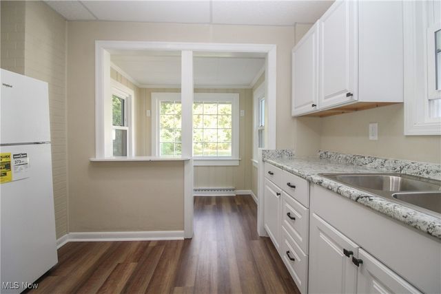 5256 Center Road, Lowellville, OH 44436