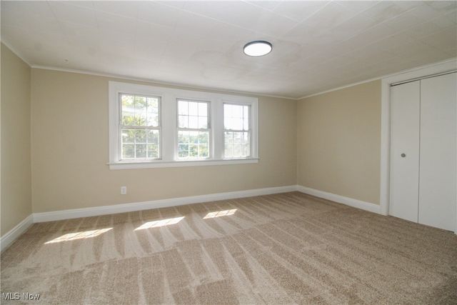 5256 Center Road, Lowellville, OH 44436