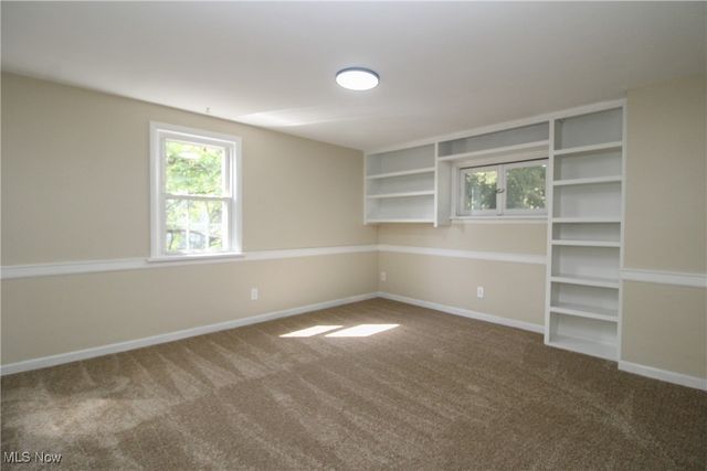 5256 Center Road, Lowellville, OH 44436