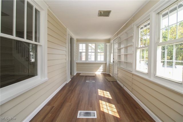 5256 Center Road, Lowellville, OH 44436