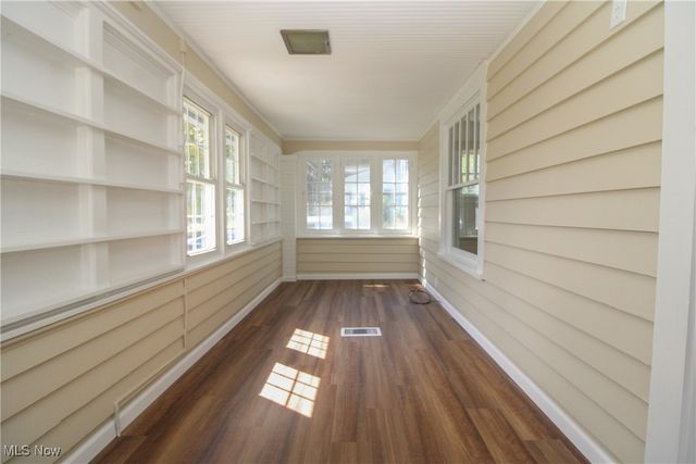 5256 Center Road, Lowellville, OH 44436