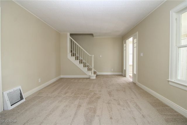 5256 Center Road, Lowellville, OH 44436