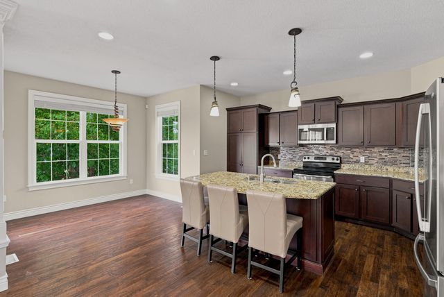 4110 FRONTGATE DR, Columbia, MO 65203