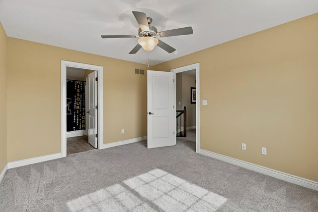 4110 FRONTGATE DR, Columbia, MO 65203