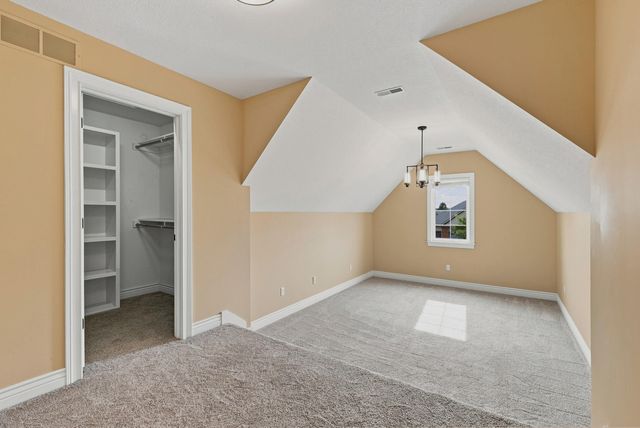 4110 FRONTGATE DR, Columbia, MO 65203
