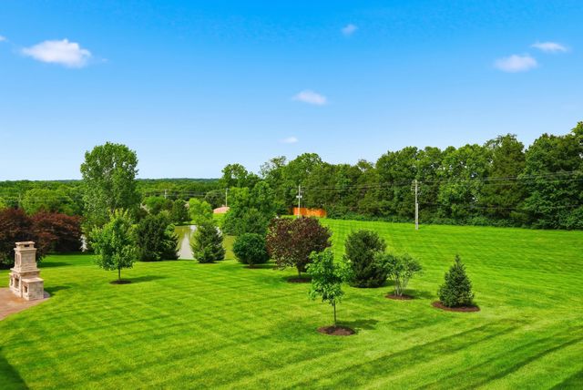 4110 FRONTGATE DR, Columbia, MO 65203