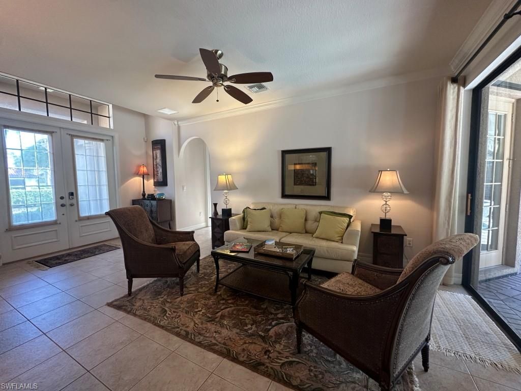 967 Tivoli CT, NAPLES, FL 34104 — photo 4