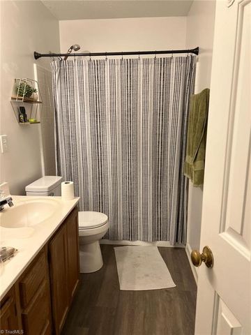 2715 Castle Croft Road, Greensboro, NC 27407
