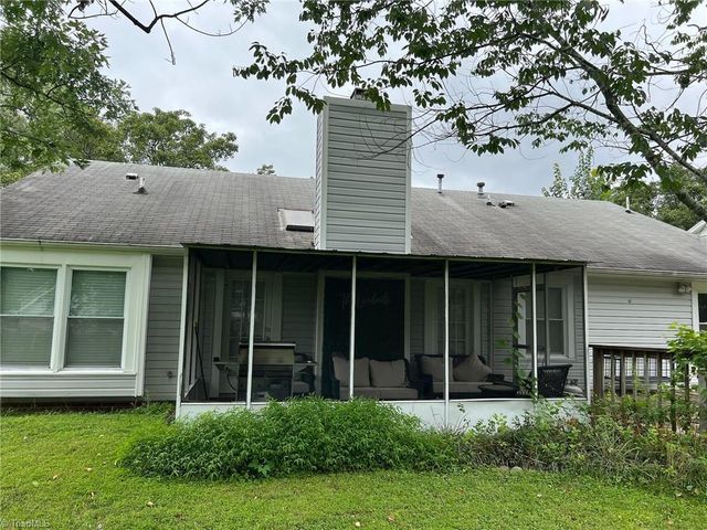 2715 Castle Croft Road, Greensboro, NC 27407