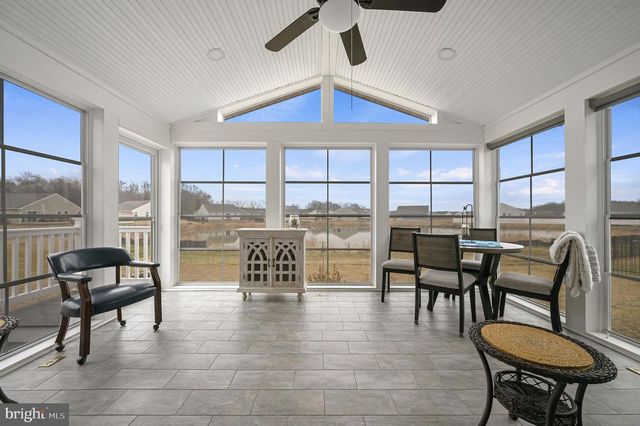 302 ALEZACH DR, Dover, DE 19901