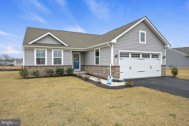 302 ALEZACH DR, Dover, DE 19901