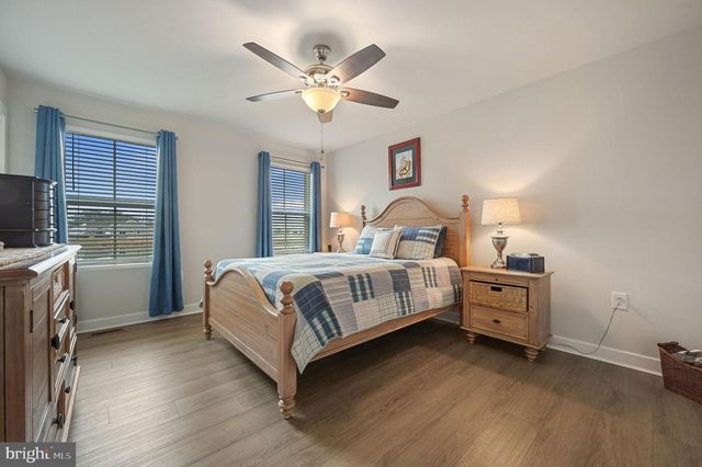 302 ALEZACH DR, Dover, DE 19901