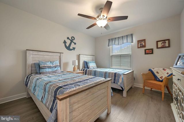 302 ALEZACH DR, Dover, DE 19901