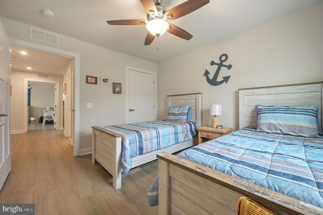 302 ALEZACH DR, Dover, DE 19901