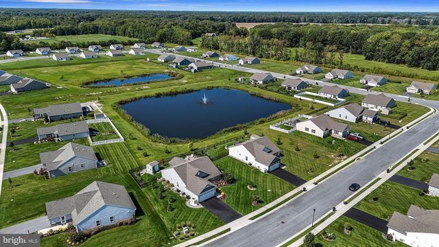 302 ALEZACH DR, Dover, DE 19901