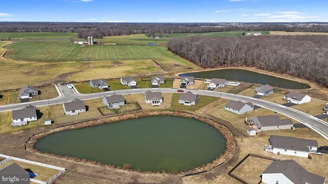 302 ALEZACH DR, Dover, DE 19901