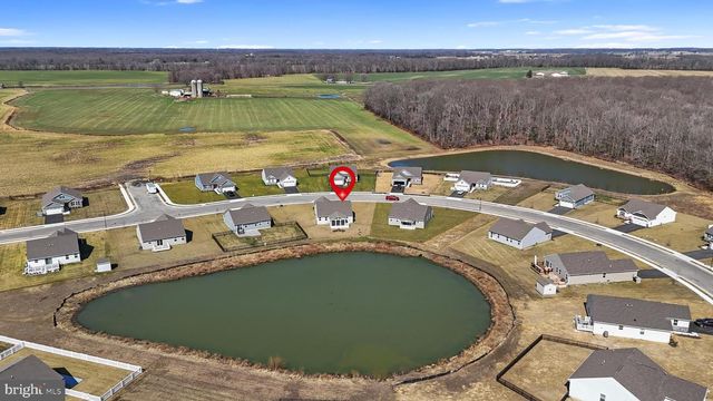 302 ALEZACH DR, Dover, DE 19901