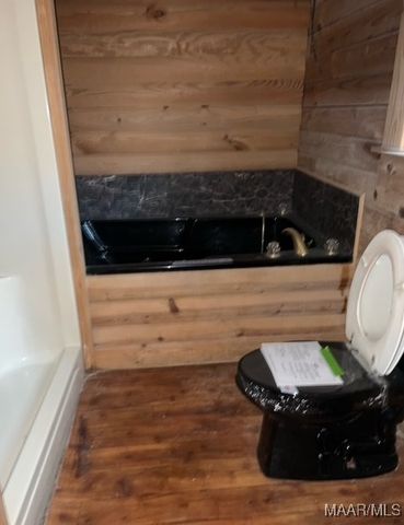 307 ALBRITTON Lane, Wetumpka, AL 36093