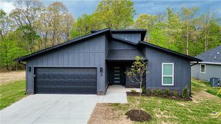 4 Shetland Circle, Bella Vista, AR 72715