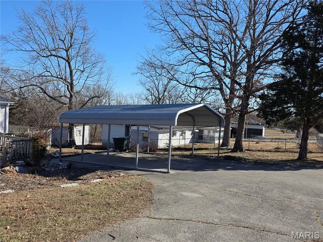 15305 Texas Road, St Robert, MO 65584