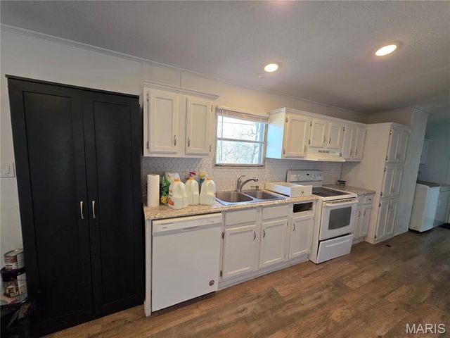 15305 Texas Road, St Robert, MO 65584