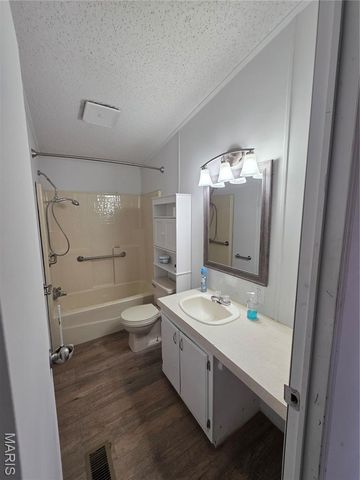 15305 Texas Road, St Robert, MO 65584