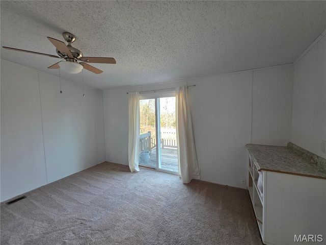 15305 Texas Road, St Robert, MO 65584