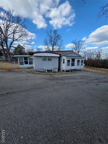 15305 Texas Road, St Robert, MO 65584