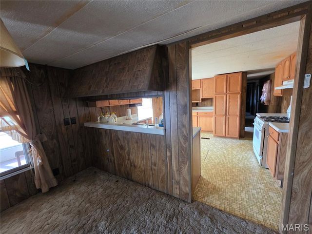 15305 Texas Road, St Robert, MO 65584