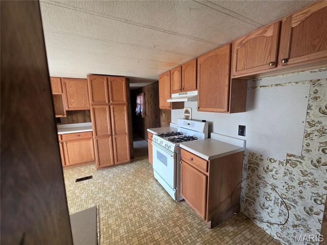 15305 Texas Road, St Robert, MO 65584