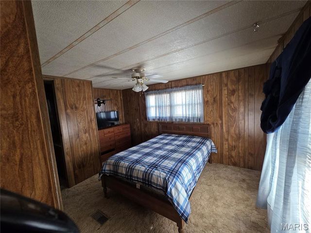 15305 Texas Road, St Robert, MO 65584