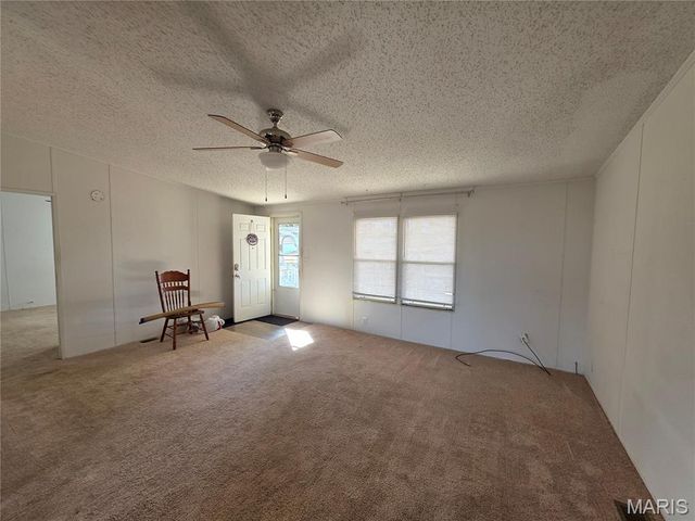 15305 Texas Road, St Robert, MO 65584