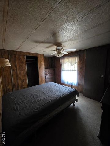 15305 Texas Road, St Robert, MO 65584