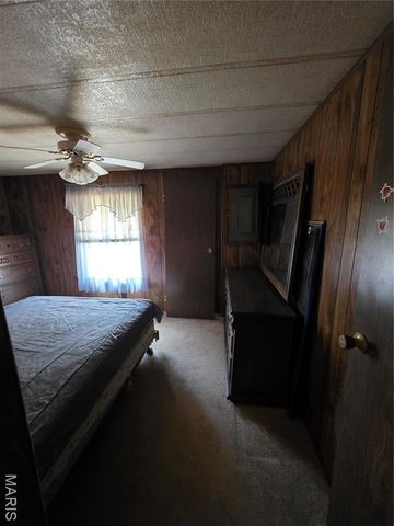 15305 Texas Road, St Robert, MO 65584