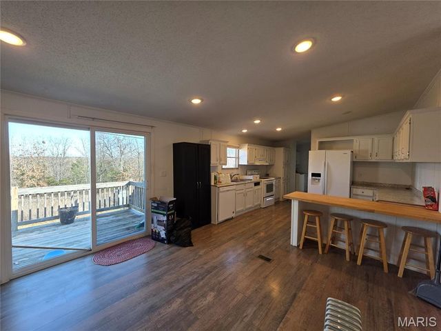 15305 Texas Road, St Robert, MO 65584