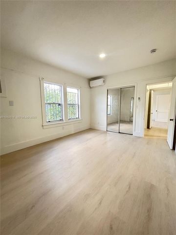 2035 NW 26th St 0, Miami, FL 33142