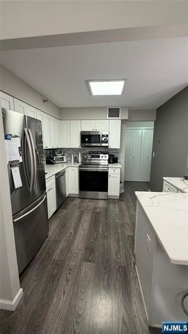326 Prospect Avenue 11G, Hackensack, NJ 07601