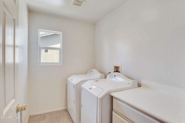 44023 Quarter Street, Lancaster, CA 93536