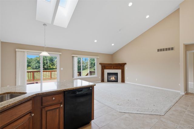 49329 Village Pointe Drive, Shelby Charter Township, MI 48315