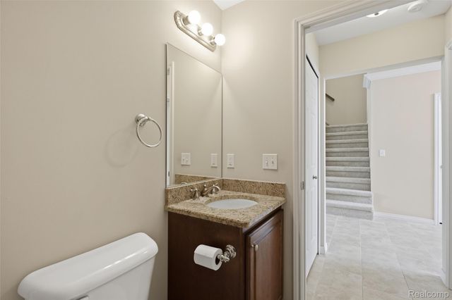 49329 Village Pointe Drive, Shelby Charter Township, MI 48315