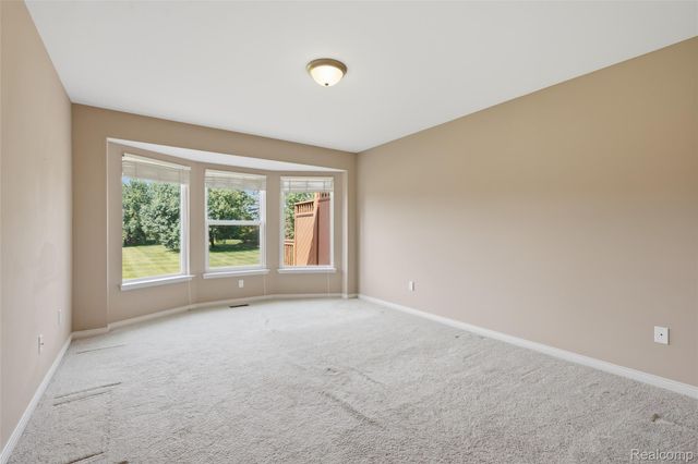 49329 Village Pointe Drive, Shelby Charter Township, MI 48315